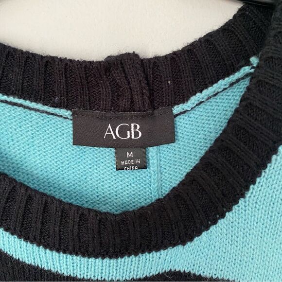 AGB Women’s Thick Knit Striped Button Back Sweater size M - Picture 2 of 3